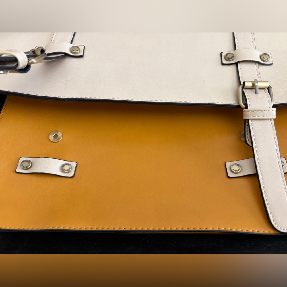 Vegan Leather Messenger Bag / Briefcase / Backpack Combo - Picture 4 of 7